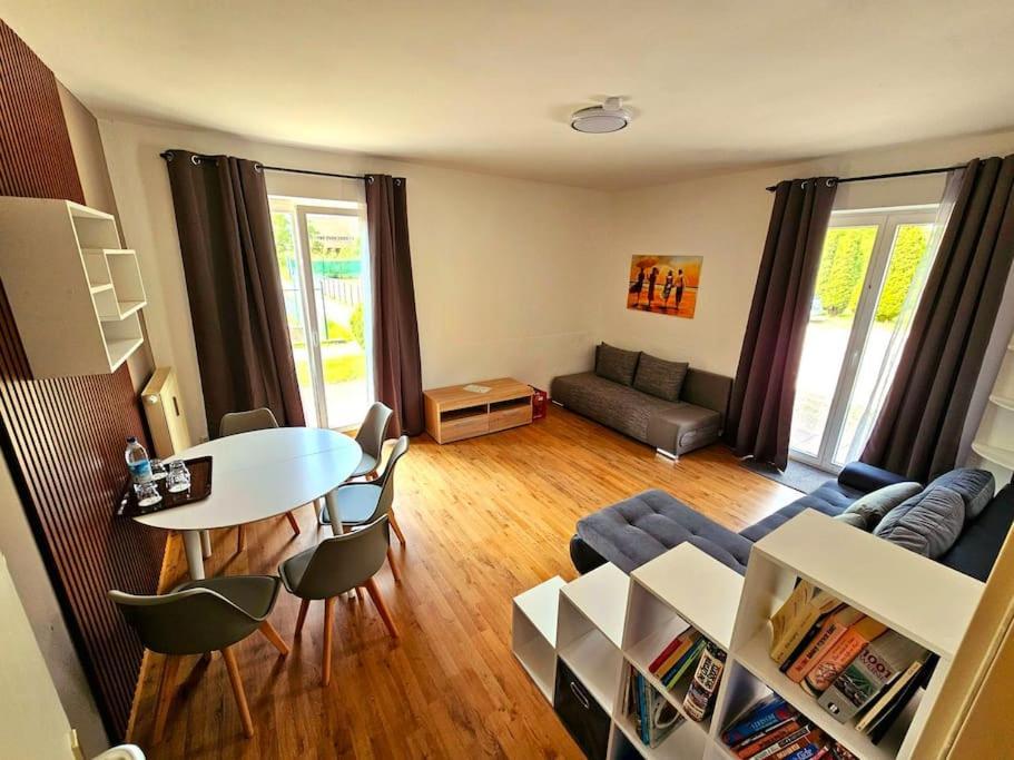 Apartment 7-10